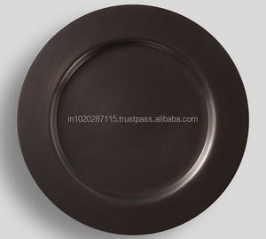 Plato de presentación metálico elegido para la decoración de salones de banquetes que transforma las configuraciones de mesa ordinarias en temas visuales de lujo. - Product Image 5