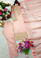 Magnifique ensemble haut-pantalon et dupatta en soie ZMY avec broderies et sequins, idéal pour les festivals – Vêtements ethniques – Fournisseur mondial