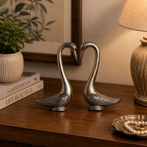 Paire d'oiseaux Sarus en métal, pièce de décoration artisanale |   Figurines décoratives de grues |   Décoration élégante pour la table et la maison - Product Image 6