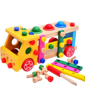 Camión de actividades multifuncional de madera con juego de martillo y destornillador. Educativo. Disponible a precios de mayorista. - Product Image 5