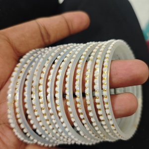 Ensemble de bracelets élégants en velours et verre, faits à la main, en or blanc, de créateur, 12 pièces, pour mariage, certifiés par une tierce partie, bijoux de mode traditionnels - Product Image 1