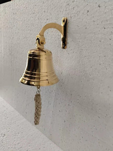 Cloche de bateau en laiton de 7 pouces, cloche marine artisanale, cloche en laiton vintage antique, décoration murale côtière - Product Image 3