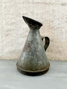 Arrosoir en métal de taille moyenne, qualité supérieure, style mi-siècle, parfait pour l'entretien et la décoration des plantes de balcon à domicile - Product Image 2