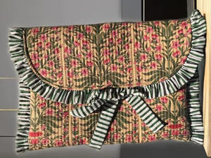 Bolso de Mano Moderno y Suave de Algodón Acolchado con Estampado Floral Bohemio para Mujer, Diseño Artesanal, con Protección para Laptop - Product Image 4