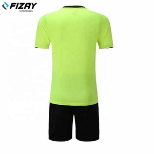 Personnalisé Hommes et Enfants Football Football Uniformes Adulte Sublimation Jersey Costume pour Entraînement Sportif pour Porter - Product Image 3