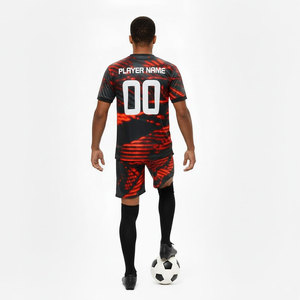 Ensemble d'uniformes de football entièrement personnalisables avec logo, noms des joueurs, sublimation, rayures unies, tissu respirant à séchage rapide, commandes en gros - Product Image 3