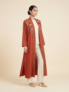 Bata Larga para Mujer, Color Terracota, Panel Suzani Bordado a Mano, Kimono Tradicional Hecho a Mano, Abierto - Product Image 3