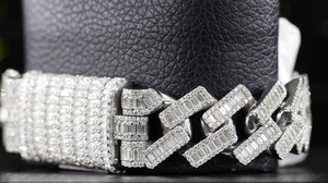 Pulsera de eslabones cubanos con moissanita de corte baguette y redondo en plata 925 - Product Image 2