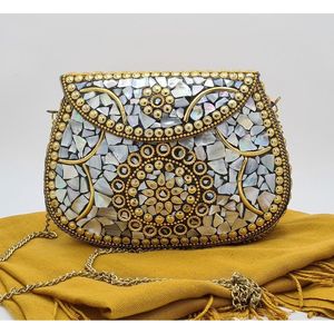 Pochette en alliage antique faite à la main pour femmes Style royal de soirée Accessoires de mode en cristal - Product Image 6