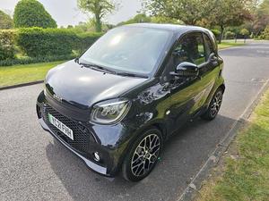Offre avantageuse 2021 Smart Fortwo Electric Drive 17,6 kWh Noir 2 portes Automatique - Product Image 3