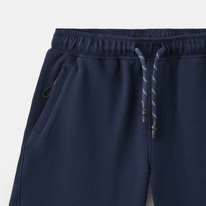 Shorts de sport pour hommes respirants à séchage rapide en toile tricotée unie à taille mi-haute pour l'entraînement et la gym, service OEM - Product Image 2
