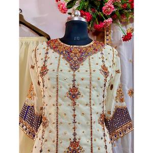 ชุดเสื้อและกางเกงผ้าชีฟองแขนสามส่วนสวยงาม พร้อมผ้าคลุมไหล่ สำหรับงานปาร์ตี้ฤดูใบไม้ผลิ/ฤดูร้อน - Product Image 1