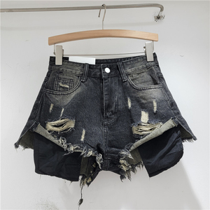 Shorts en jean vintage noir personnalisés pour femmes avec patch étoile, taille haute, décontractés, avec poches - Product Image 1