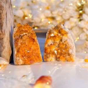 Vente en gros de petites géodes de citrine naturelle du Brésil, pierres sculptées, pierres de guérison, pierres énergétiques, art et objets de collection du Gujarat - Product Image 3
