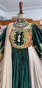 Vestido Tradicional Afgano de Terciopelo Verde con Bordado de Conchas de Cauri, Tallas Personalizadas, Traje Étnico Pashtún para Novia, Conjunto de Vestido para Fiesta - Product Image 3