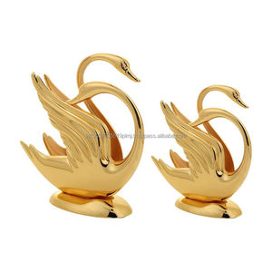 Porte-serviettes en métal poli de haute qualité, fait main, en forme de paon doré, style américain, pour la décoration de table à la maison et au restaurant - Product Image 1