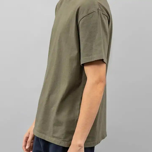 เสื้อยืดคอตตอนทรงหลวมไหล่ตกสำหรับผู้ชาย ราคาถูก ขายส่ง เหมาะสำหรับสไตล์ลำลอง โอเวอร์ไซส์ และสตรีทสไตล์ - Product Image 2