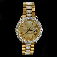 Montre Homme Quartz Classique de Luxe Personnalisée, Or Jaune, Diamants Moissanite VVS, Style Hip Hop, Fenêtre de Date, Étanchéité 10 ATM