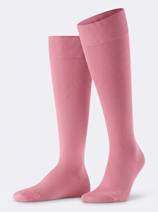 Chaussettes classiques pour tous les jours, construction confortable, tissu tricoté durable, accessoire de chaussure, article vestimentaire essentiel - Product Image 3