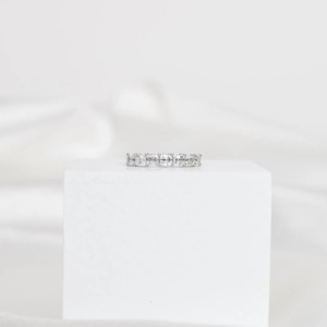 แหวนแต่งงานเพชรทรง Asscher แบบปลูกในห้องปฏิบัติการ ครึ่งวงนิรันดร์ สามารถซ้อนกับแหวนอื่นได้ เหมาะสำหรับเป็นของขวัญหมั้นสำหรับผู้หญิง เครื่องประดับชั้นดี - Product Image 3