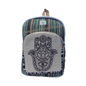 Mochila Hamsa con estampado de mano y múltiples bolsillos para ordenador portátil, viajes y escuela - Product Image 1