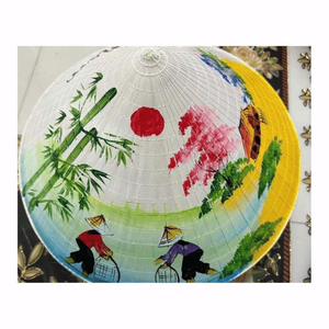 Sombrero Cónico Tradicional Vietnamita Hecho a Mano con Hojas de Palma Non La, Sombrero Cultural - Product Image 4