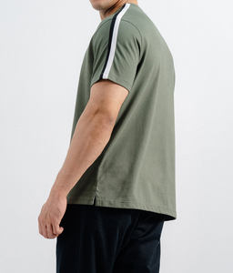 Camiseta de algodón peinado de 220g, estilo nuevo con bolsillo frontal, talla grande para hombre, camisetas lisas para hombre - Product Image 4