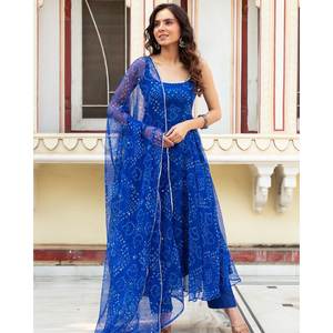 Élégant costume Anarkali pour femmes de taille XS Belle tenue de fête avec bas et Dupatta pour un look élégant - Product Image 2
