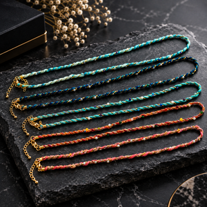 Collar de Cordón de Seda Trenzado Hecho a Mano Estilo Bohemio para Mujer, Joyería Textil Multicolor con Detalles en Oro, Ajustable, para Fiestas - Product Image 3