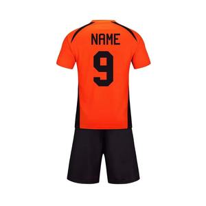 Uniformes de fútbol personalizados para hombre, conjunto completo de camiseta de fútbol y pantalones cortos con impresión de nombre, hechos de poliéster. - Product Image 2