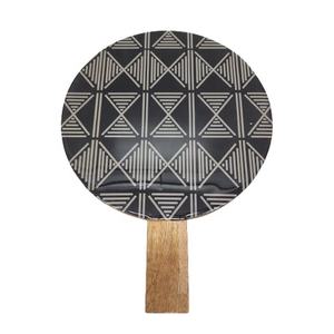 Planche à découper rectangulaire en bois artisanale avec motif quadrillé noir et poignée en bois pour la cuisine - Product Image 6