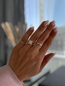 Anillo Solitario de Diamante Corte Princesa de 2.00CT, Cultivado en Laboratorio, Oro Amarillo de 14K, Regalo Sorpresa de Boda para Novia - Product Image 2