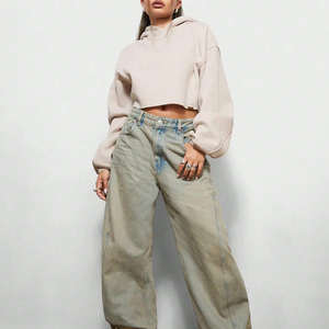 Conjunto Deportivo de 2 Piezas para Mujer, Primavera 2025, OEM, Personalizado, Top Corto y Sudadera con Capucha Oversize - Product Image 5