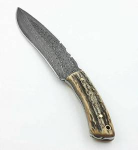 Herramienta Utilitaria Resistente para Exteriores, Hecha a Mano con Acero de Damasco, con Mango de Cuerno de Ciervo - Product Image 4