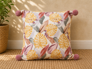 Housse de coussin de luxe à imprimé feuilles tropicales avec bords pompons faits à la main, décoration d'intérieur contemporaine, housse de coussin 100% lin - Product Image 1