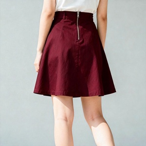 Jupe courte femme décontractée en tissu uni, taille haute, coupe trapèze, avec fermeture éclair - Product Image 1