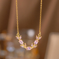 YWXS Vente en gros Collier de luxe polyvalent et élégant en zircone en forme de feuille, pour femme