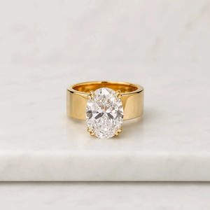 Anillo de Compromiso de Diamantes con Corte Ovalado Clásico de Joyería Fina, Engaste de Oro de 10k - Product Image 1