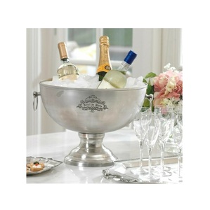 Enfriador de Vino Clásico de Acero Inoxidable con Base de Pedestal Acampanado para Fiestas - Product Image 2