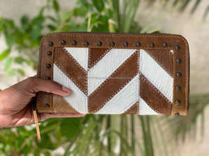 Bolso de mano con parche de piel de vaca para mujer, cartera elegante - Product Image 4