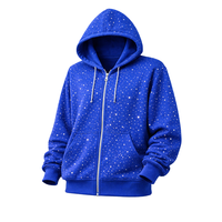 Sudadera con capucha unisex azul real con pedrería, forro polar personalizado, estilo casual urbano, estampado digital de invierno con bolsillos