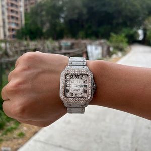 Montre élégante pour femme en acier inoxydable avec diamants et strass, mouvement à quartz analogique, fermoir papillon, bracelet de 18 mm, design luxueux - Product Image 2