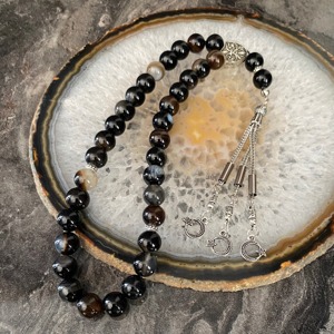 Origin Pulse Misbaha, Vanguard Soul Tasbeeh, Axiom Spirit Sibha, Perles de prière Crested Flow, Outil de Dhikr Aura Bond, Essence Zenith - Product Image 6