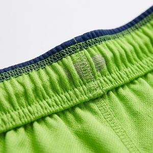 Conjunto de Uniforme de Voleibol Verde para Mujer, Número 24, Sublimado, Cuello en V, Manga Corta, Absorbente de Humedad, Ajustado - Product Image 6