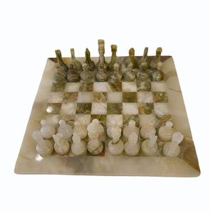 Juego de Ajedrez de Resina de Lujo Hecho a Mano Ecológico Azul/Marfil, Kit de Ajedrez Internacional con Figuras, Artesanía de Resina para Fiestas y Días Festivos - Product Image 1