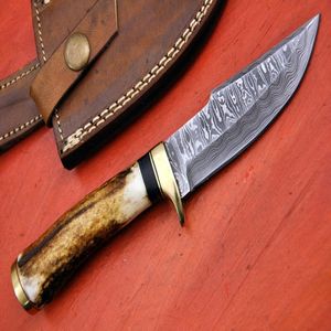 Couteau de chasse à lame fixe en acier Damas, fait main, pour la survie en plein air, le bushcraft et le camping, avec étui en cuir et poignée ergonomique - Product Image 1