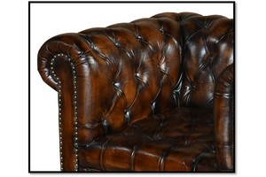 Sofá Individual de Cuero Color Beige con Elegante Sillón Chesterfield Tapizado en Cuero Color Beige para Sala de Estar - Product Image 3