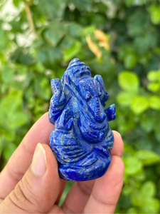 Estatua de Ganesha Tallada a Mano en Lapislázuli |   Pequeño Ídolo de Ganesha con Gema Azul |   Decoración para el Hogar con Motivos de Dioses Hindúes |   Regalo Espiritual - Product Image 2