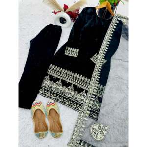 Ensemble de vêtements de fête pour femmes de créateur avec haut-Dupatta et bas entièrement cousu élégant et élégant - Product Image 1