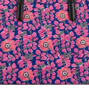 Bolso Tote con Estampado Floral para Mujer, Cierre de Cremallera, Asas Negras, Patrón Azul y Rosa, Bolso de Compras de Moda para Todas las Temporadas - Product Image 5